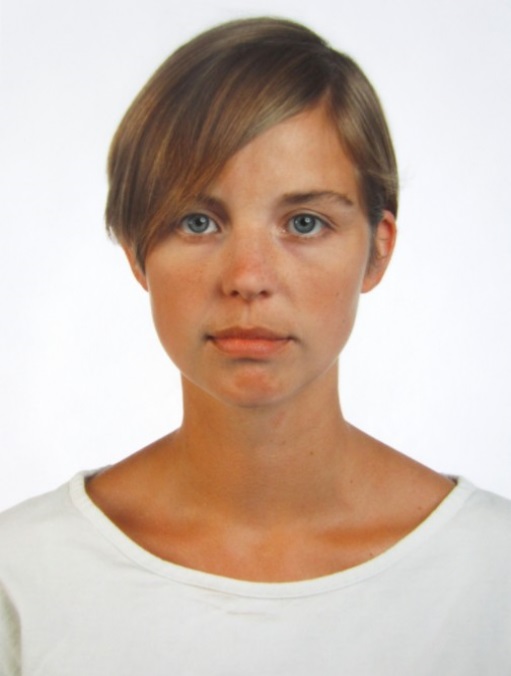 Thomas Ruff: „Portrait 1989 (I. Graw)“, 1989 / 2012, C-Print, limitierte Auflage 150 Exemplare, handsigniert und nummeriert en verso, Bildformat: 30 x 22 cm