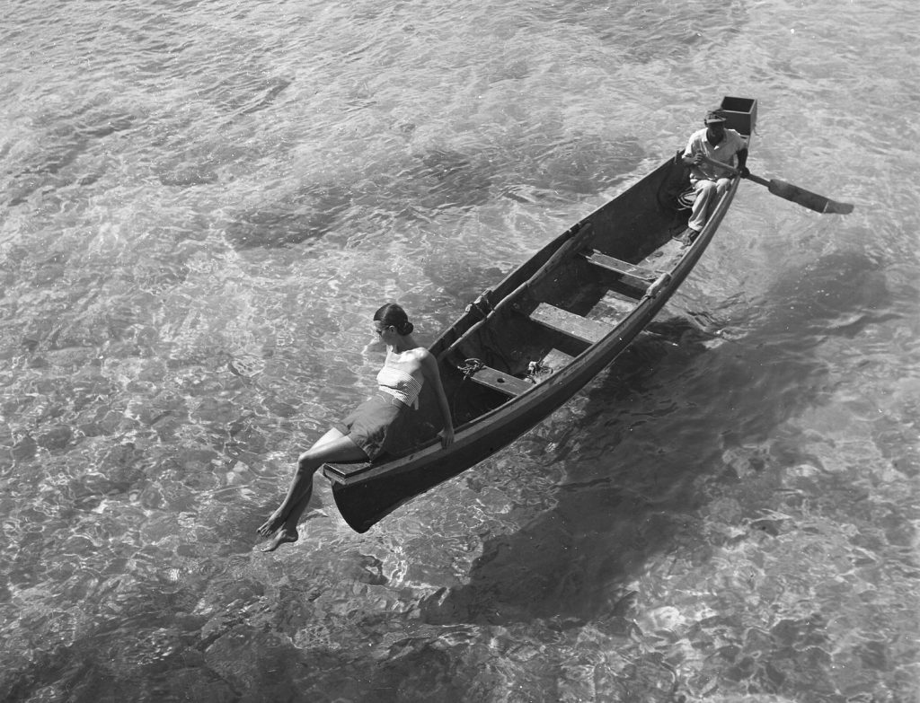 Toni Frisell - Model in a boat