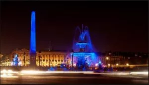 Yves Klein Hommage Illumination de l'Obélisque de la Place de la Concorde, Paris – 2006
