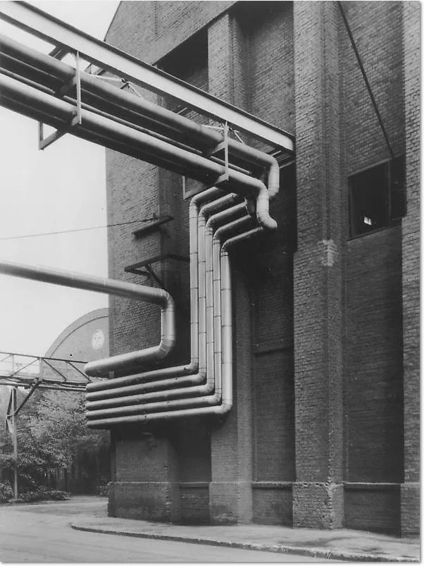 Bernd & Hilla Becher. Walls and Conduits, 1991. 63 x 50cm, Ed. 100.