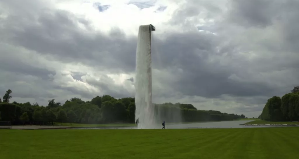 Olafur Eliasson was the Palace of Versailles’ guest artist for the summer of 2016. From 7 June - 30 October 2016.