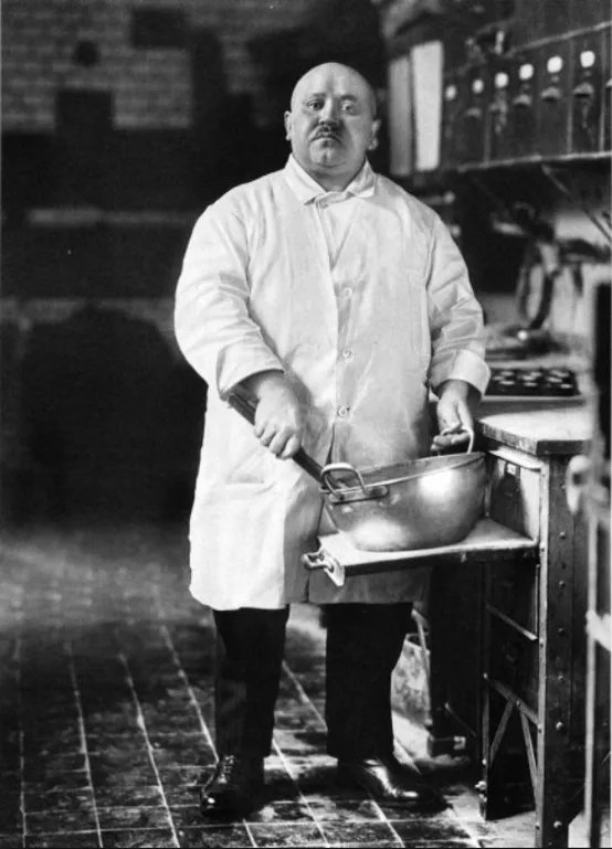 August Sander – The Pastry Cook