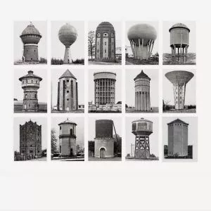 Bernd & Hilla Becher: “Wassertürme“, 2007, Offsetdruck, Foto IV aus der Serie Typologien, Blattformat: 70 x 70 cm.