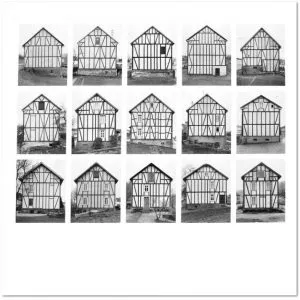 Bernd & Hilla Becher: “Fachwerkhäuser“, 1993/2003, Offsetdruck, Siegener Industriegebiet, 1993, Blattformat: 70 x 70 cm