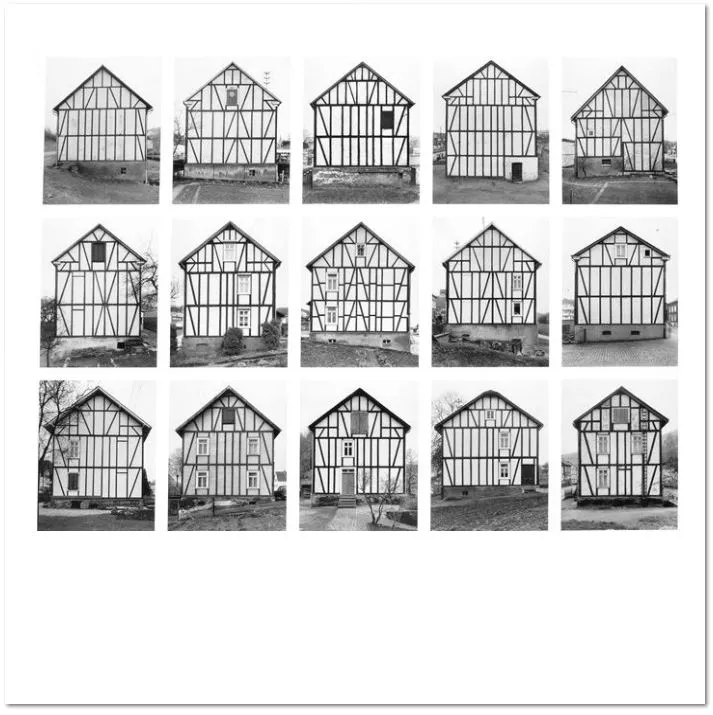 Bernd & Hilla Becher: “Fachwerkhäuser“, 1993/2003, Offsetdruck, Siegener Industriegebiet, 1993, Blattformat: 70 x 70 cm