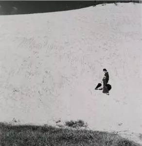 Shoyi Ueda Woman In The Dunes 2