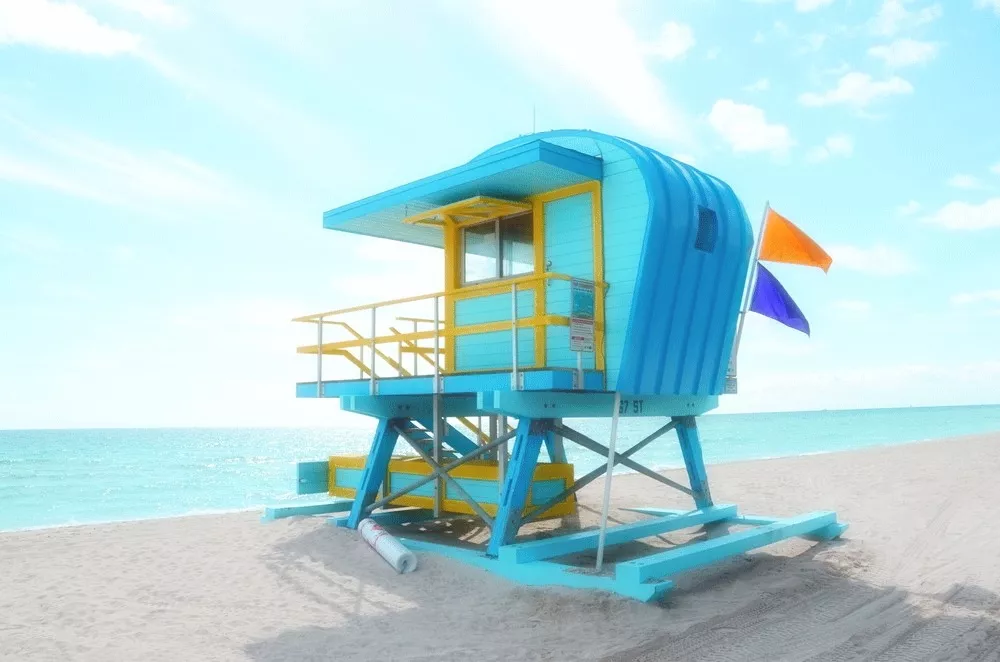 Miami Beach Life Gurad Towers 1.jpg 2 1